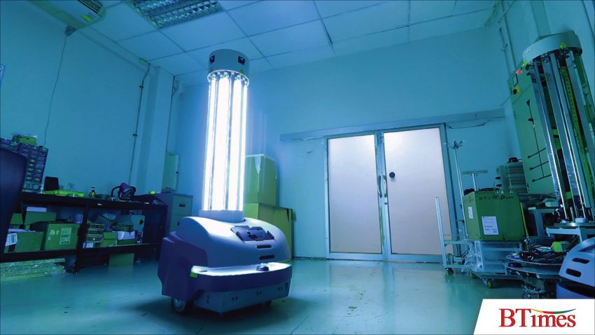 Matrix UV-C Disinfection Robot หุ่นยนต์ฆ่าเชื้อไวรัสด้วยรังสี UV-C