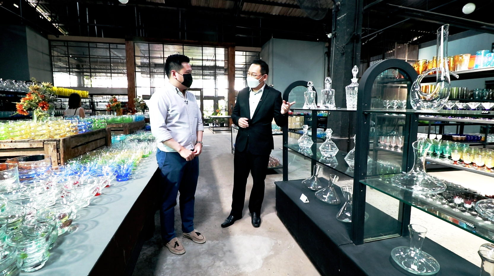 BTimes: 'Eastern Glass EP.1' โรงงานแก้วบูรพา ย้อนรอยโรงงานผลิตแก้วทำมือเก่าแก่ในไทย