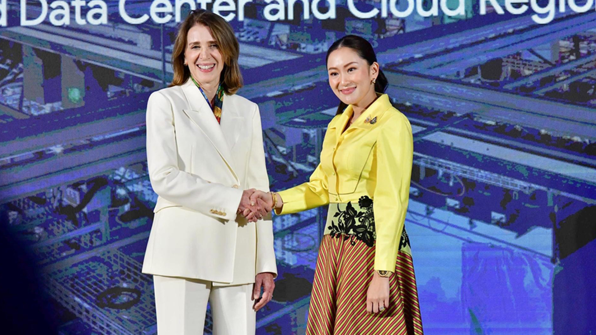 นายกฯ แพทองธารขอบคุณ Google เปิดเงินลงทุนในไทย 1,000 ล้านดอลลาร์ ผุดศูนย์ Data Center แห่งแรกในไทย สร้างงานปีละ 2,800 คนถึงปี 2572 หนุนมูลค่าเศรษฐกิจอีก 5 ปีแตะ 140,000 ล้านบาท