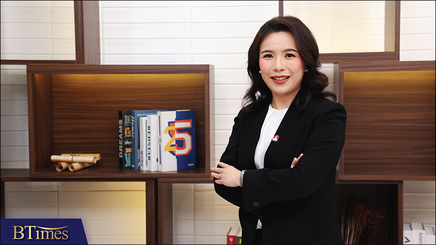 รศ.พญ.ธัญนันท์ ใบสมุทร รองประธานกรรมการบริษัทในเครือ ทิพย์สมัย กรุ๊ป