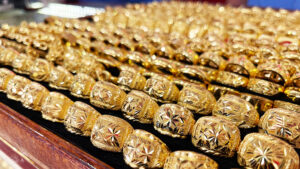 ทองคำไทย ผันผวนสุดเหวี่ยง ปิดจบวันรวมร่วง 1,750 บาท ทองแท่งขายออก 52,700 บาท รูปพรรณ 53,500 บาท