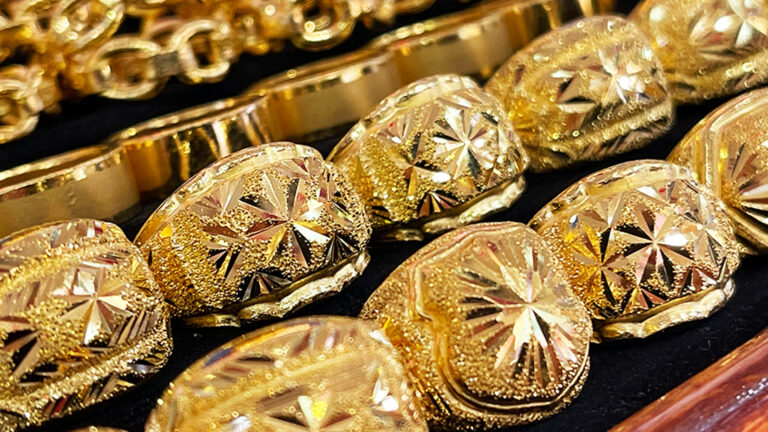 ทองคำ ไทย ทะยาน เห็น 60,000 อยู่ไม่ไกล เช้านี้เปิดกระฉูด +950 ทองแท่งขาย 54,150 บาท รูปพรรณ 54,950 บาท พุ่งขึ้นทำสถิติสูงสุดครั้งใหม่