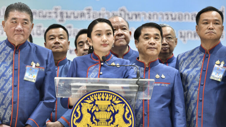 นายกฯ เผย ครม. อนุมัติ สลากการกุศล 5.3 พันล้านบาท หนุนนโยบาย ODOS ส่งเด็กไทยเรียนเมืองนอก ประเดิม 7 ทุนการศึกษาแรก