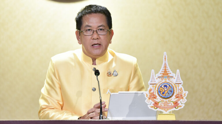 รัฐบาลแจง“มูดี้ส์”ลดเครดิตไทย ยังคงอันดับความน่าเชื่อถืองตราสารหนี้ มั่นใจ จีดีพี โต 2% ไม่ติดลบเหมือนหลายประเทศ รอผลการเจรจาไทย-สหรัฐ ส่งผลดี