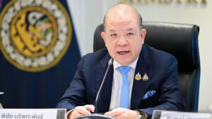 ส่งออก มี.ค. พุ่ง 17.8% สูงสุดรอบ 36 เดือน หลังเร่งดันส่งออกหนี ภาษี ทรัมป์ เตรียมพร้อมเจรจารอบคอบ เชื่อมีสัญญาณ 5 G จากสหรัฐ คงเป้าทั้งปีโต 2-3 %