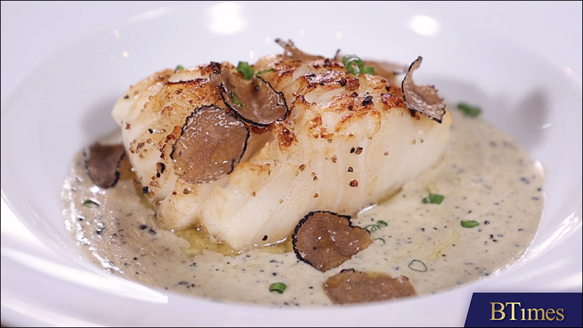 Snow Fish with Truffle Sauce, Snow fish with cream sauce จากร้าน ‘Neil’s Tavern Restaurant & Bake Shoppe’