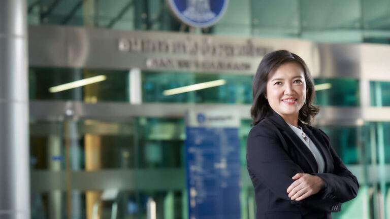 แบงก์ชาติชี้ หนี้เสีย ธุรกิจเอสเอ็มอี ไทยพุ่งสูงมากกว่าช่วงก่อนเกิดโรคระบาดโควิด-19 ช็อคธุรกิจไทยขนาดวงเงินไม่เกิน 500 ล้านมีหนี้เสียเกิน 7% สูงสุดใน 6 ปี มูลค่าหนี้เสียบานกว่า 5 แสนล้านในระบบ ชี้น่ากังวลต่อในอนาคต