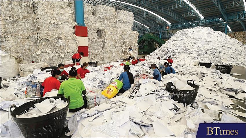 โรงงานคัดแยกกระดาษ Perfect Paper