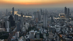 ธนาคารโลกเปิดรายงานศก.ไทย 2025 ภาคครึ่งปี หดเป้า เศรษฐกิจ ไทยลง 2 ปีติดกัน เป็นชาติเดียวในอาเซียนโตไม่ถึง 2% รั้งท้ายสุดใน 8 ชาติอาเซียนทั้งปี 2025 และ 2026