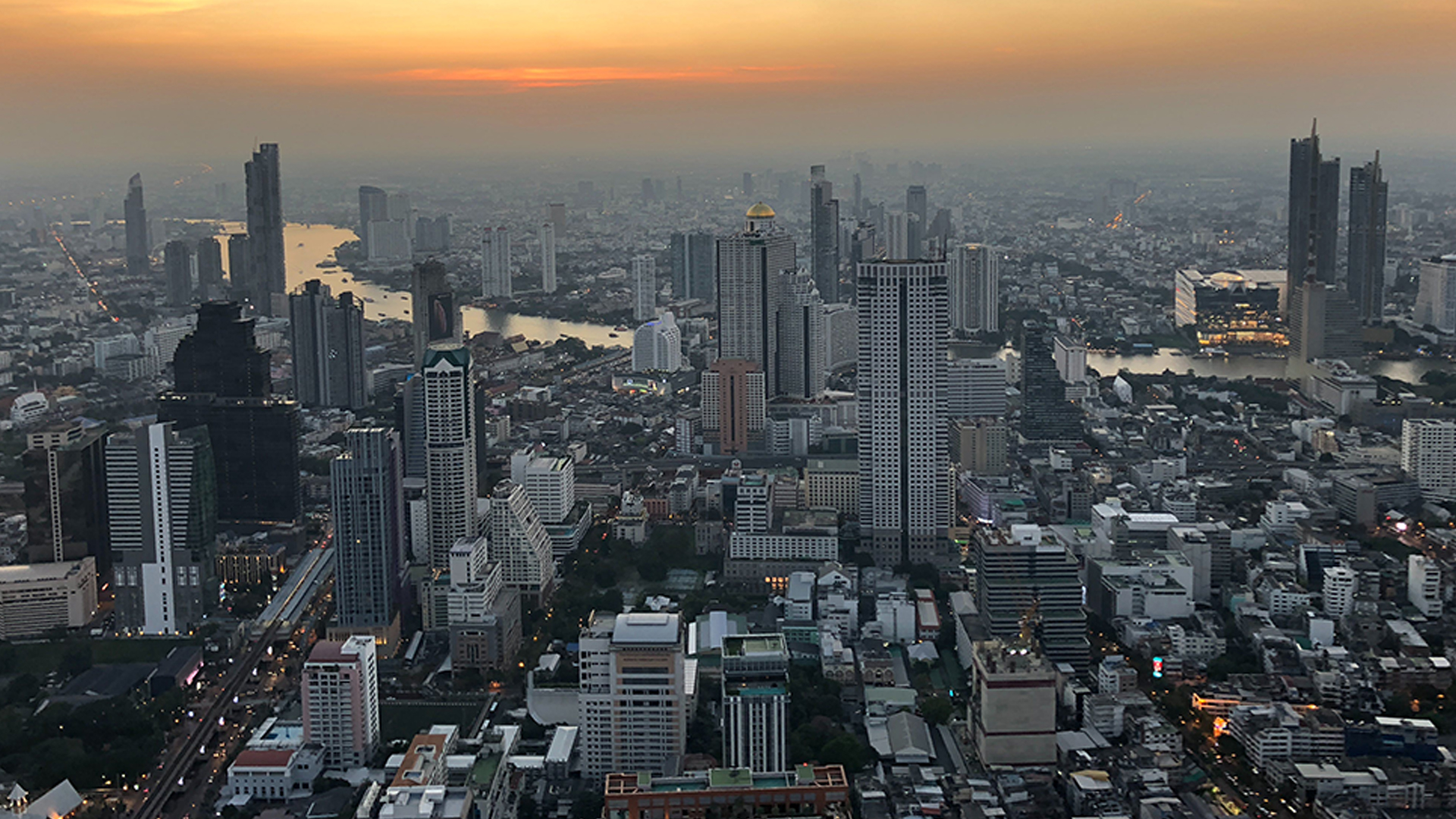 ธนาคารโลกเปิดรายงานศก.ไทย 2025 ภาคครึ่งปี หดเป้า เศรษฐกิจ ไทยลง 2 ปีติดกัน เป็นชาติเดียวในอาเซียนโตไม่ถึง 2% รั้งท้ายสุดใน 8 ชาติอาเซียนทั้งปี 2025 และ 2026