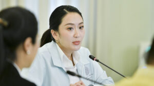 นายกฯ แพทองธาร เรียกหน่วยงานมั่นคงเข้าทำเนียบหารือ สถานการณ์ชายแดนไทย - กัมพูชา หลังมีมาตรการปิดด่านเพิ่ม