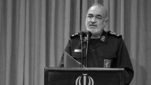 สื่อรัฐบาลอิหร่านยืนยันผู้บัญชาการกองกำลังพิทักษ์การปฏิวัติอิสลาม (IRGC) ฮุสเซน ซาลามี เสียชีวิตจากปฏิบัติการสิงโตทะยาน (Operation Rising Lion) ของอิสราเอลโจมตีทางอากาศในกรุงเตะหราน