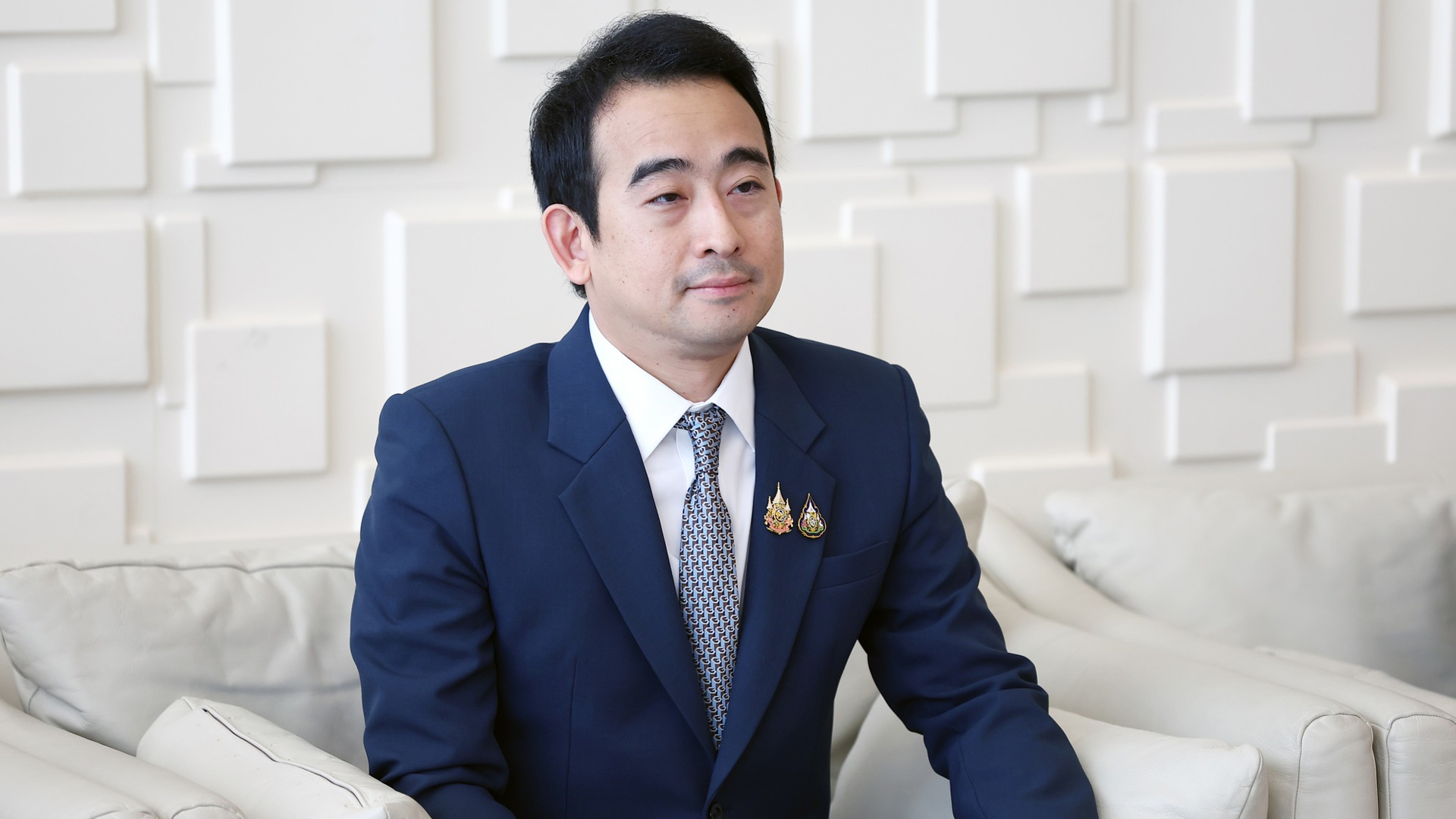 'เผ่าภูมิ" ยอมรับธนาคารโลกหั่น จีดีพีไทย เหลือโต 1.8% จากความไม่แน่นอน ยันทำหน้าที่ในการบริหารเศรษฐกิจตรงสถานการณ์ คาดชงจัดสรรงบฯกระตุ้นเศรษฐกิจเสนอบอร์ดใหญ่ใน 1-2 สัปดาห์