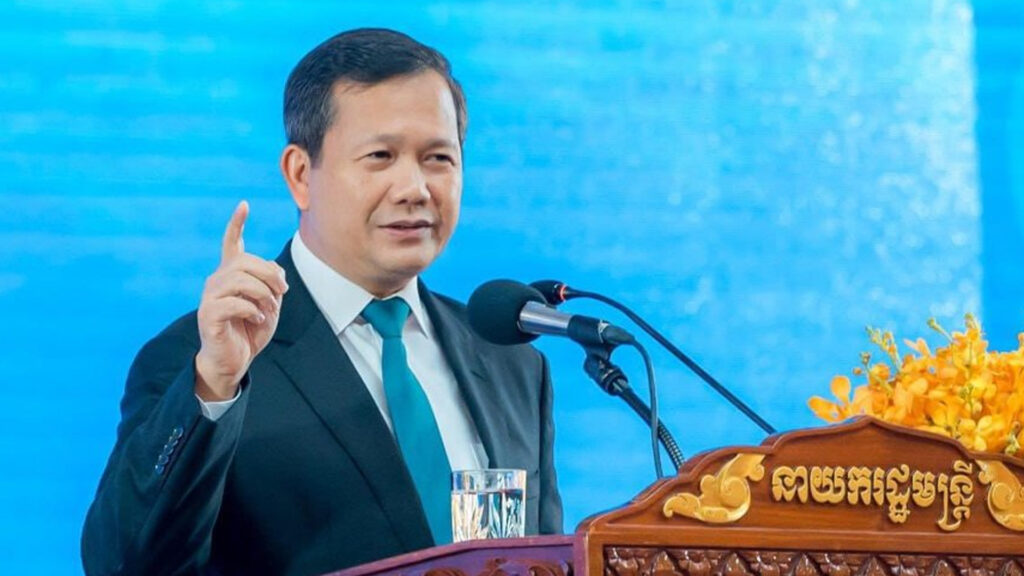 นายกฯ กัมพูชา ย้ำไม่เจรจาระดับทวิภาคีกับ ไทย สั่งปิดด่านช่องจวม (ช่องจอม สุรินทร์) และด่านจุ๊บโกกี (สายตะกู บุรีรัมย์) ตอบโต้แม่ทัพภาค 2 ของไทยสั่งปิดด่านสายตะกู อ.บ้านกรวด บุรีรัมย์