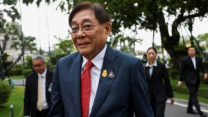 ทีมเจรจาภาษีของไทย ใช้เวลาบินไป-กลับเจรจาภาษีน้อยสุดใน 8 ประเทศยักษ์ใหญ่จากเอเชีย รวมบิน 42 ชม. ได้ระยะทาง 28,468 ก.ม. สหรัฐ ส่งจดหมายยืนเก็บ 36%