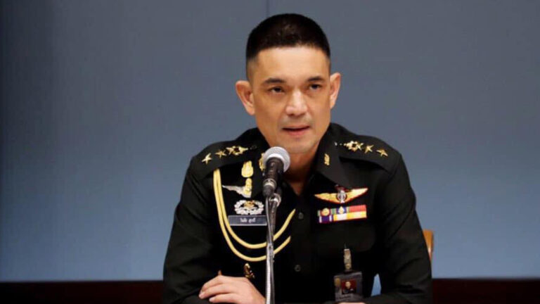 โฆษกทัพบกไทย เผยแม่ทัพภาค 2 พบคุยกับรองผบ.ทหารภาค 4 กัมพูชา สรุป 6 ข้อรวมต้องหยุดยิงพลเรือน ห้ามเพิ่มหรือเคลื่อนย้ายกำลัง เตรียมคุยต่อวันที่ 4 สิงหาคม