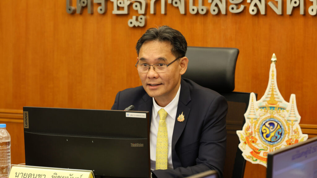 การจ้างงาน ภาคเกษตรกรรมยังคงหดตัว ค่าจ้างลดลง ผู้ประกอบการปรับจ้างงานแรงงานชั่วคราวแทนประจำมากขึ้น ลดต้นทุน รับความไม่แน่นอน จับตาผลกระทบภาษีสหรัฐฯ ข้อพิพาทไทย-กัมพูชา 