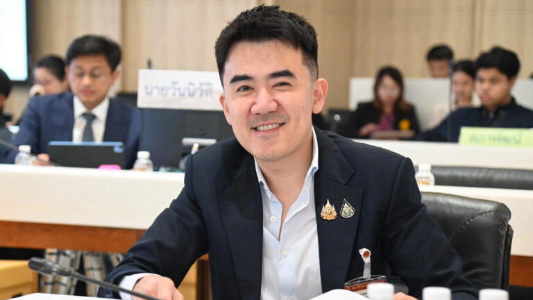 ครม. อนุมัติงบกลาง 1,700 ล้านบาท แบ่งงบช่วยสองส่วน เยียวยาประชาชนพื้นที่ชายแดนไทย-กัมพูชาใน 7 จังหวัด เยียวยา สร้างหลุมหลบภัย หอกระจายข่าว