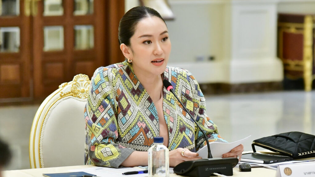 ศาลรัฐธรรมนูญ ถกคดีคลิปเสียงนายกฯ จับตาคำวินิจฉัย ไม่ขาด หรือ ขาดคุณสมบัติ ตามมาตรา 160 (4) และ (5) ลุ้น "แพทองธาร" พ้นเก้าอี้นายกฯหรือไม่ 
