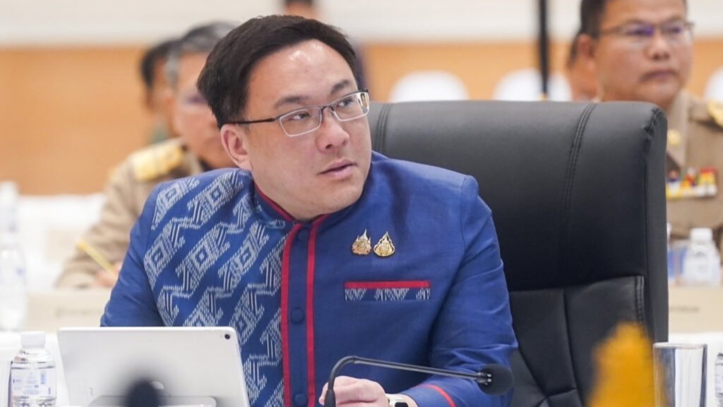 'จุลพันธ์' เผย ครม.เคาะโครงการกระตุ้นเศรษฐกิจ 1.85 หมื่นล้าน ใช้เพิ่มขีดความสามารถในการแข่งขัน ปล่อยกู้ กยศ. ย้ำดีลภาษีสหรัฐฯ ไทยได้ประโยชน์ ไม่เสียเปรียบทุกอย่าง
