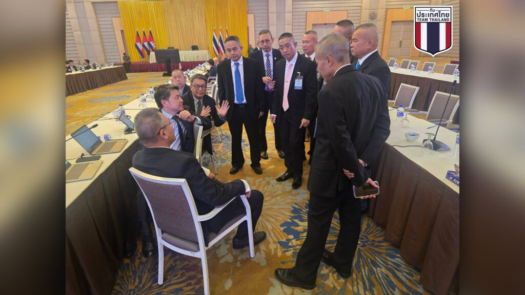 ประชุม GBC ไทย-กัมพูชา วันนี้มีต่อ หลังวานนี้ลากยาวจนดึกแต่ไม่สามารถบรรลุข้อตกลงในบางประเด็นได้เหตุหลังกัมพูชาต้องส่งเรื่องกลับพนมเปญเพื่อพิจารณา