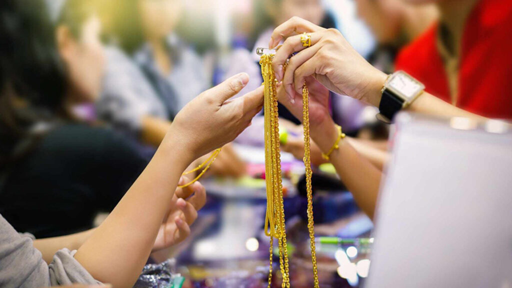 คนไทย ซื้อทอง ติดท็อป 10 ของโลก ท็อป 4 ของเอเชีย ครึ่งปีแรกความต้องการพุ่ง 21% แซงปี 67 กว่า 97% เลือกลงทุนในทองคำ ลุ้นราคาแตะ 56,000-57,000 บาท