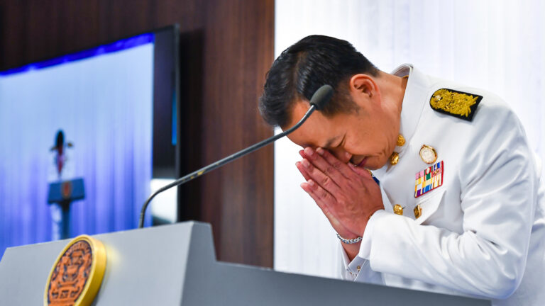 นายกฯ อนุทิน ลั่นแม้รัฐบาลชุดนี้จะยังไม่ได้เข้ามาทำงานอย่างเต็มตัว แต่ก็จะพยายามทำงานให้ไว เตรียมนำ ครม.เศรษฐกิจ หารือ ส.อ.ท. เร่งแก้ปัญหาเศรษฐกิจเฉพาะหน้า