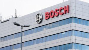 บริษัทผลิตชิ้นส่วนรถยนต์ใหญ่ที่สุดในโลก บ๊อช (Bosch) ปลดครั้งใหญ่ 13,000 คนทั่วโลก ยอมรับตลาดรถยนต์ทั้งซบเซาทั้งแข่งขันเดือด
