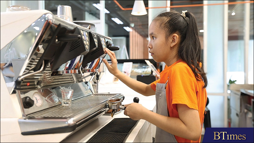 ร้านกาแฟ Dots Coffee