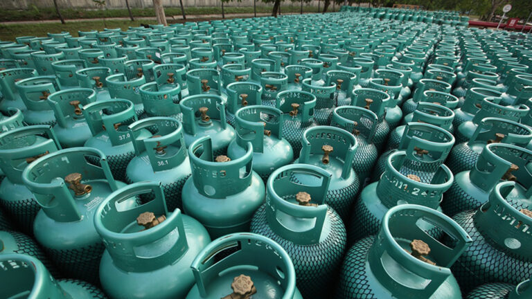 กบน.ประกาศตรึงราคา LPG ต่อถึงสิ้น พ.ย. 68 อยู่ที่ 423 บาท/ถัง ขนาด 15 กก. จากแนวโน้มราคาตลาดโลกจะปรับขึ้นช่วงฤดูหนาว คาดช่วยแบ่งเบาภาระค่าครองชีพประชาชน