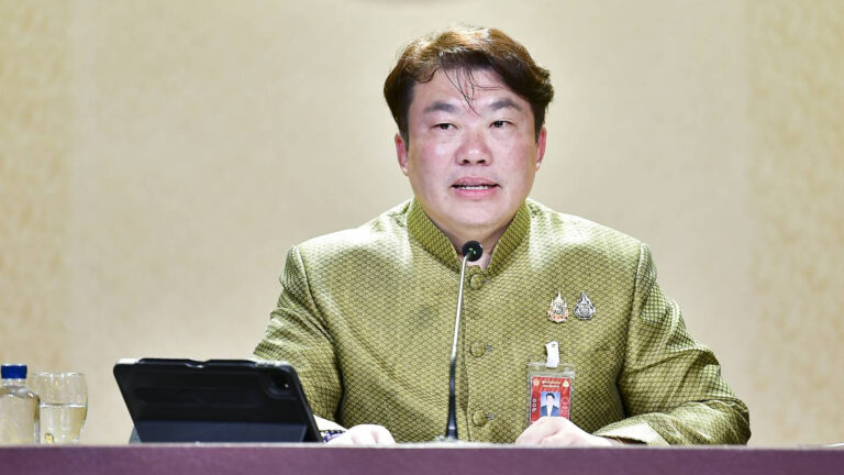 ครม. ไฟเขียวงบลงทุนรัฐวิสาหกิจ ปี 69 จำนวน 1.6 ล้านล้านบาท คาดกระตุ้นเศรษฐกิจโตเพิ่มอีก 0.3% มอบ กนร. รื้อระเบียบลดอุปสรรคการทำงาน 