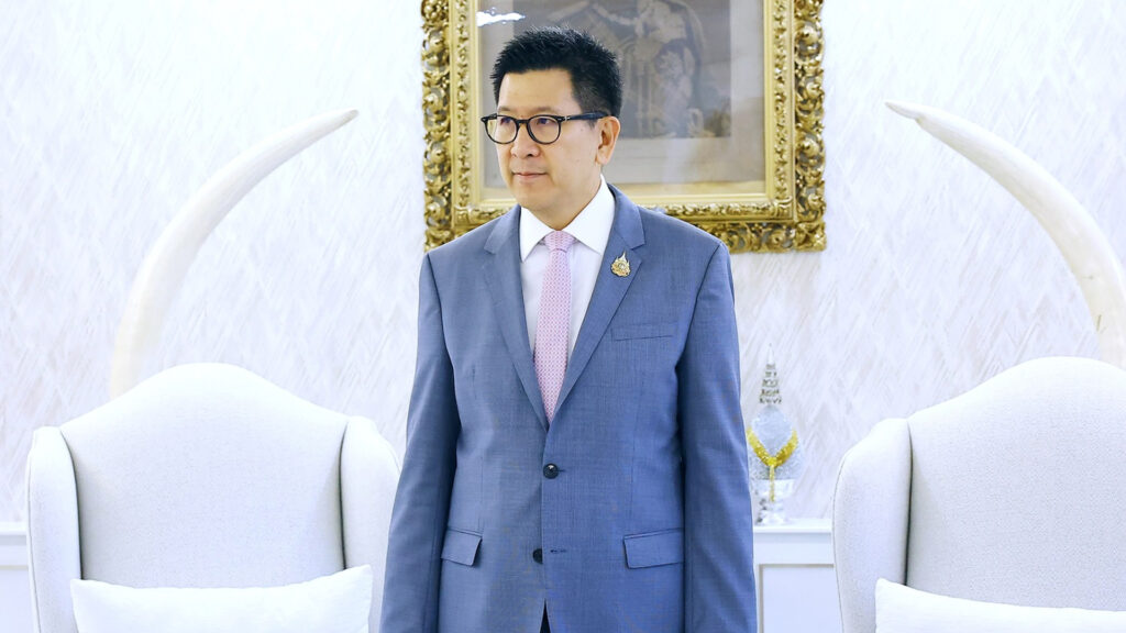 รัฐมนตรีคลัง เล็งรื้อเกณฑ์ ลดหย่อนภาษี เงินได้ใหม่ ให้เป็นระบบมากยิ่งขึ้น คาดชัดเจนภายในพ.ย. นี้ ช่วยหนุนรายได้รัฐ ฟื้นความเชื่อมั่นประเทศ 