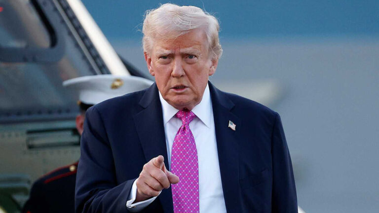 ปธน. ทรัมป์ โพสต์สหรัฐกำลังตัดสินใจเลิกทำธุรกิจการค้าน้ำมันปรุงอาหารและอื่นๆ กับจีน ชี้ จีน จงใจไม่ซื้อถั่วเหลือง เป็นการกระทำไม่เป็นมิตรทาง ศก. สหรัฐผลิตเองได้