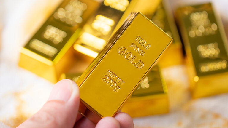 ปธน.ทรัมป์กล่าวว่า ถ้าไม่มีข้อตกลงกันได้ภายใน 1 พ.ย. จีนจะถูกเก็บภาษีสูง 155% ดัน ราคาทองคำ ส่งมอบทันที (Spot) 4,347$ (+136$) ราคาล่วงหน้า(Future)4,366$ (+153$) ทำนิวไฮ