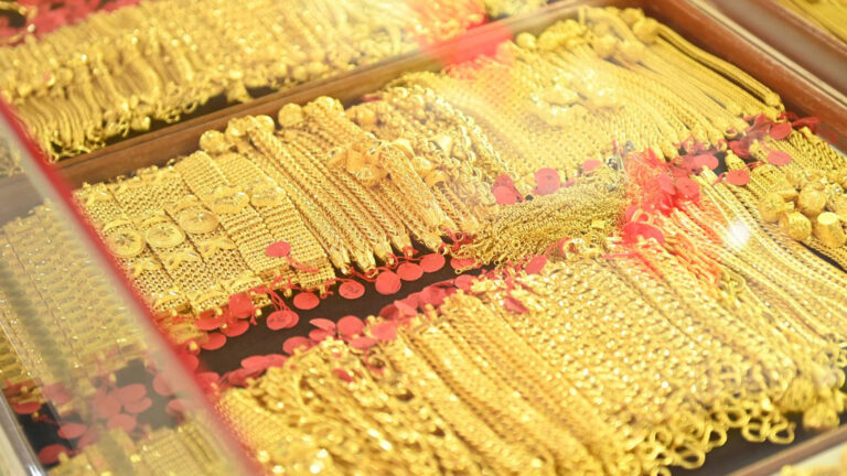 ราคาทองคำ ในไทยวันนี้ยังไปต่อ ปิดสิ้นวัน +600 บาท ดันทองแท่งขาย 64,750 บาท รูปพรรณ 65,550 บาท ทำราคาสูงสุดครั้งใหม่ในประวัติศาสตร์