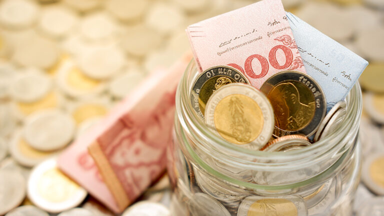 นักวิชาการชี้ เศรษฐกิจไทย เสี่ยงเงินฝืด เงินเฟ้อไทยปีนี้อยู่ระดับใกล้เคียง 0% เงินเฟ้อทั่วไปติดลบมาต่อเนื่อง 6 เดือนแล้ว อาจติดลบถึงต้นปีหน้า แนะรัฐปรับโครงสร้างใหญ่