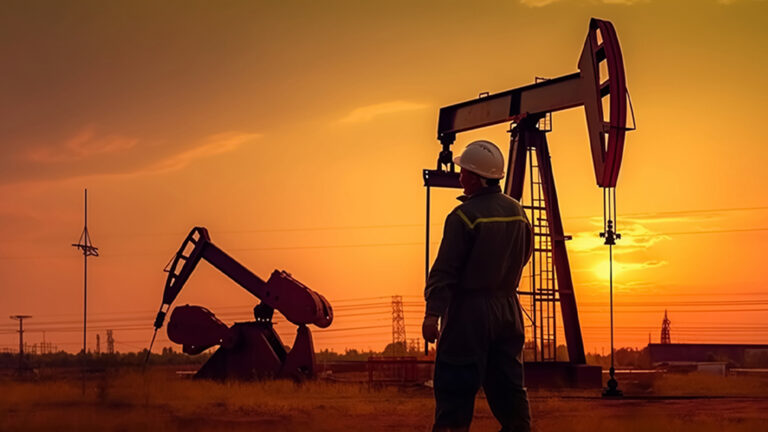 แห่ขาย น้ำมันดิบโลก ดิ่งแรงกว่า 4% ถูกสุดในเกือบครึ่งปี ทรุดเกือบ 3 ดอลลาร์ ปิดหลุด 58 ดอลลาร์ ทรัมป์เปิดสงครามภาษีครั้งใหญ่ 100% กับจีน เข้าวันที่ 10 รัฐบาลสหรัฐชัตดาวน์ ราคาน้ำมันในไทยนิ่งมาครบ 8 วัน 