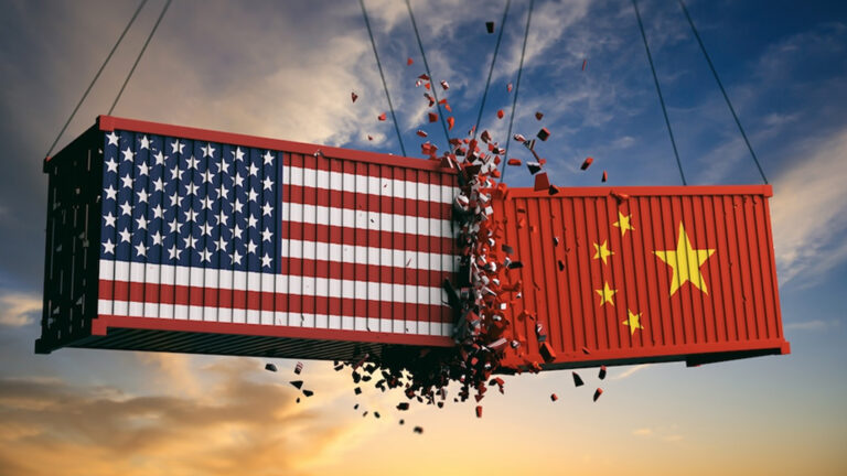 ปธน.ทรัมป์ประกาศเริ่ม 1 พ.ย. 68 เก็บภาษี 100% กับ สินค้านำเข้าจากจีน และจำกัดส่งออกซอฟท์แวร์ทั้งหมดไปจีน ตอบโต้จีนใช้มาตรการไม่เคยมีมาก่อนจงใจกับสหรัฐ รวมถึงหลายประเทศ