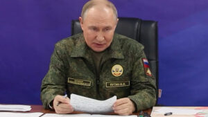 รัสเซีย โชว์แสนยานุภาพ ขีปนาวุธ นิวเคลียร์ยิงไกล 14,000 กิโลเมตร อยู่ในอากาศนาน 15 ชั่วโมง ปูตินปลื้มขีปนาวุธนิวเคลียร์บูเรฟเวสท์นิค(Burevestnik) หรือสกายฟอลล์ เจาะเกราะทำลายทุกขีปนาวุธในโลก