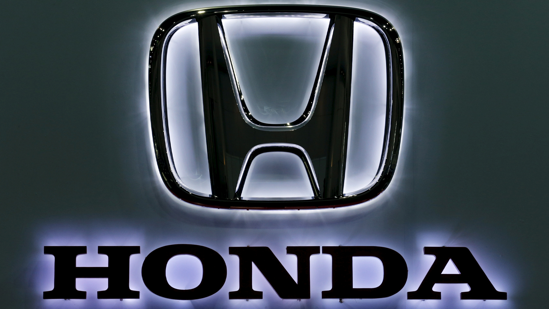 ค่ายรถ ฮอนด้า ประเทศไทย เปิดสูตรเด็ดสู้ศึกรถอีวีจีน ลั่นรอไม่นานหรือใน 5 ปี ดันยอดขาย 1 แสนคันจ่อขึ้นเบอร์ 1 ตลาดรถยนต์นั่งในไทยปี 2030 ซีอีโอฮอนด้า โคจิ อิวานามิ ย้ำออปชั่นพรึบ ปีหน้า 69 เปิดรถใหม่เข้าไทย 3 ปีเปลี่ยนโมเดล