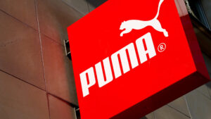 แบรนด์รองเท้ากีฬา พูม่า จัดโปรลดราคามากเกิน ต้นทุนพุ่งสูงเกินจะแบก ปลดพนักงาน ครั้งใหญ่ 900 คน รวมปลด 2 รอบในปีเดียวกว่า 1,400 คน