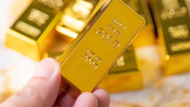 กระทรวงคลัง จีน ยกเลิกเก็บ ภาษี มูลค่าเพิ่มซื้อ ทองคำ มีผล 1 พ.ย. ต่อยอดดันเซี่ยงไฮ้เป็นศูนย์กลางซื้อและเก็บรักษาทองคำแท่งระดับนานาชาติ นักวิเคราะห์ชี้ยังห่างไกลความฝันศูนย์กลางฝากและจัดเก็บทองคำระดับโลกอีกมาก