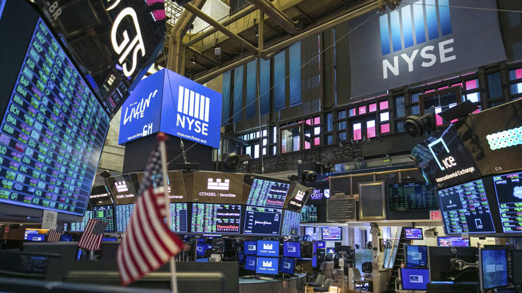 ตลาดหุ้นสหรัฐ ไปต่อ ดัชนีหุ้นดาวโจนส์ปิดพุ่งกว่า 300 จุด ปิดเหนือ 48,000 จุดครั้งแรก ปิดทำนิวไฮวันที่ 2 ติดกัน ลุ้นสายวันนี้ สส. สหรัฐโหวตยุติรัฐบาลสหรัฐชัตดาวต์ในสหรัฐ