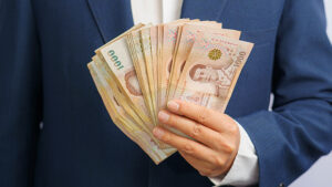 ช็อกเกษียณเหลื่อมล้ำของคนไทย ธนาคารยูโอบี เผยเป้า เงินหลังเกษียณ คนรวยห่างลิบเกือบ 7 ล้านบาทกับคนธรรมดา คนไทยยังต้องการเกษียณ 60 ปี