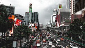 ยูโอบี เปิดผลสำรวจ ความเชื่อมั่นผู้บริโภค ในอาเซียน ปี 68 พบคนไทยกังวลค่าครองชีพสูงขึ้น เชื่อมั่นเศรษฐกิจเพิ่ม แต่ไม่ประมาท สุขภาพ คุณภาพชีวิต และการศึกษา มีผลต่อพฤติกรรมใช้จ่ายยุคใหม่