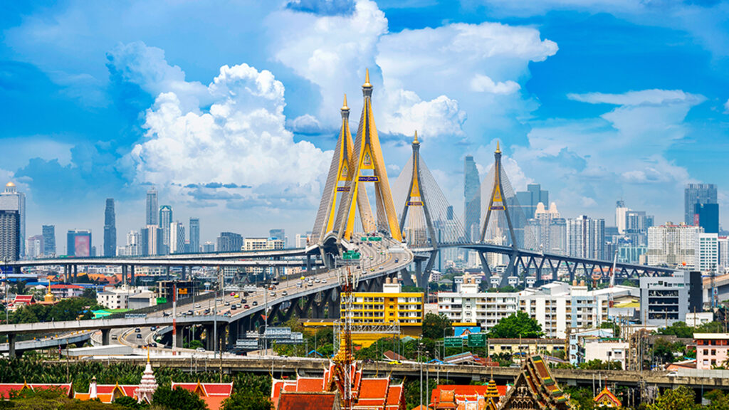 สภาพัฒน์ แถลงศก.ไทยไตรมาส 3 ปี 68 โตแค่ 1.2% เทียบช่วงเดียวกันในปี 67 โตต่ำสุดในรอบ 4 ปี งบลงทุนรัฐบาลติดลบครั้งแรกใน 5 ไตรมาส คนไทยชะลอซื้อสินค้า เศรษฐกิจไทยไตรมาสแรกโตต่ำสุดใน 6 ชาติชั้นนำอาเซียน