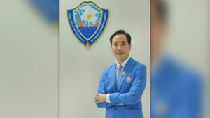 หอการค้าจังหวัดสงขลา มองเอกชนในหาดใหญ่ต้องรอ 3 เดือนฟื้นตัว ถ้าไม่สำเร็จ เสียหายนับหลายหมื่นล้านบาท ห่วงธุรกิจเอสเอ็มอีอยู่รอดไม่ถึง 1 เดือน น้ำท่วมหาดใหญ่ครั้งใหญ่เสียหายกว่าเท่าตัวจากวิกฤตน้ำท่วมเมื่อ 25 ปีที่แล้ว