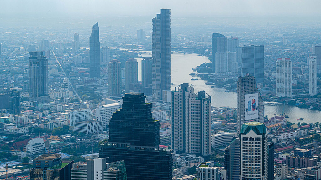 เศรษฐกิจไทย ไตรมาส 3 ปี 68 โตต่ำกว่าคาด การบริโภค ภาคการผลิต ลงทุนภาครัฐที่หด สินค้าคงคลังติดลบสูง กสิกรฯ มองไตรมาส 4 มีโอกาสขายตัวสูงขึ้น ทั้งปี 2568 หั่นเป้าจีดีพีอยู่ลงมาที่โต 2 %