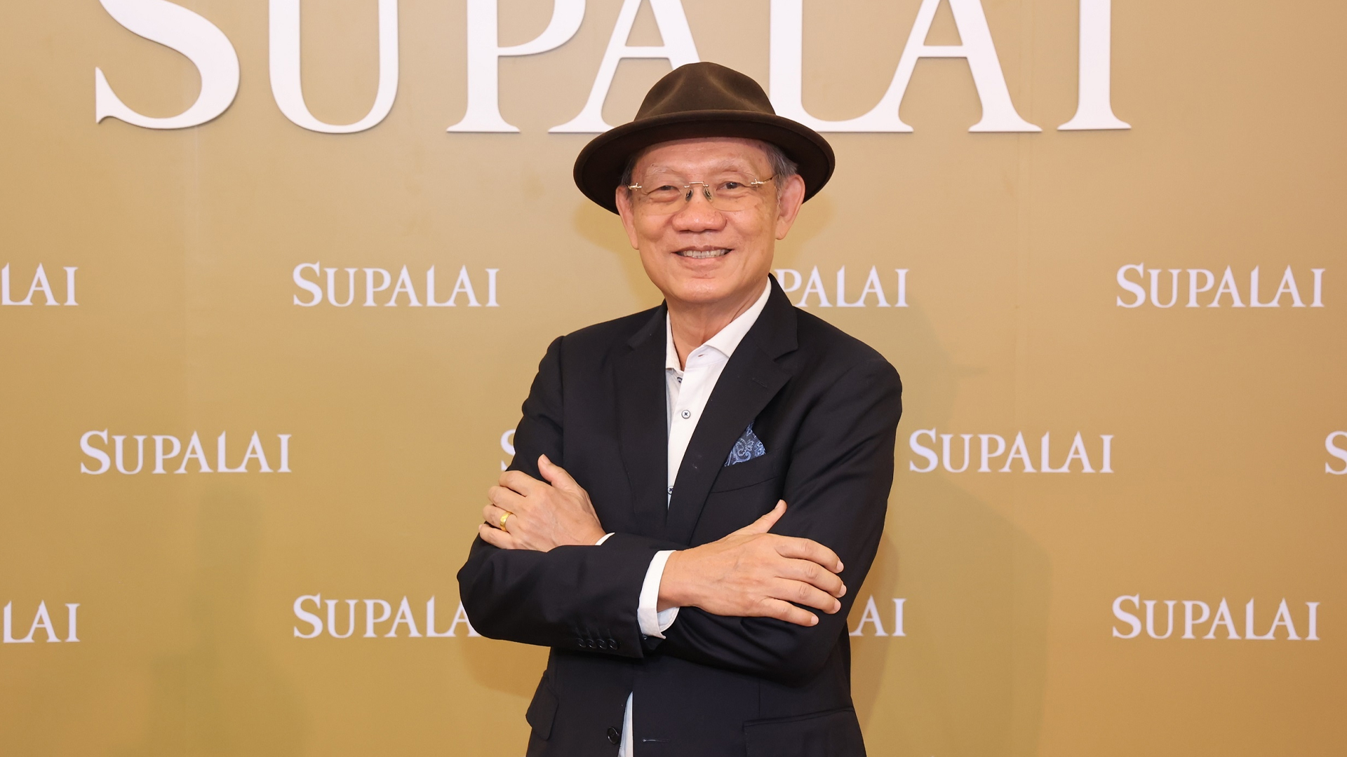 อยากเห็น ศก.ไทยโตเกิน 5% กูรู อสังหา ฯ มองไทยต้องการเมกะโปรเจคท์ ชี้แนะ 11 ข้อลดละเลิกขั้นตอนราชการซ้ำซ้อนยันผุดที่อยู่อาศัยหลังละ 1.5 ล้านบาท