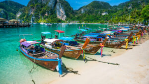 เศรษฐกิจไทย ขาดภาคอุตสาหกรรมไม่ได้ ภาคบริการท่องเที่ยวให้มูลค่าทางเศรษฐกิจต่ำเทียบกับอุตสาหกรรม